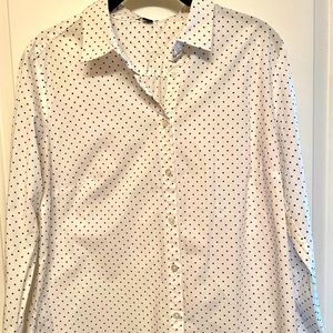 Ann Taylor STAR’s Cotton Button Down